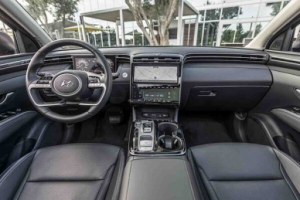 Hyundai Tucson Interior and Features