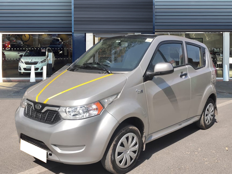 Mahindra e2o cheap plus p6